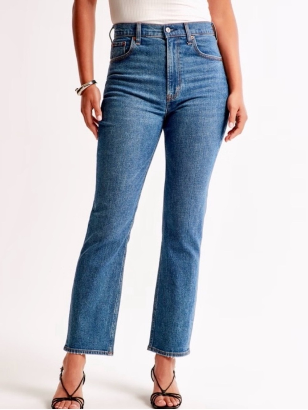 Abercrombie & Fitch Ultra High Rise Ankle Straight Jean